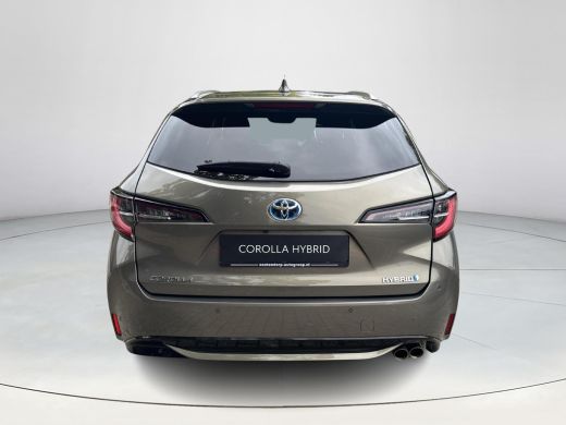 Toyota Corolla Touring Sports 2.0 Hybrid Executive | 06-10141018 Voor meer informatie ActivLease financial lease