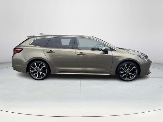 Toyota Corolla Touring Sports 2.0 Hybrid Executive | 06-10141018 Voor meer informatie ActivLease financial lease