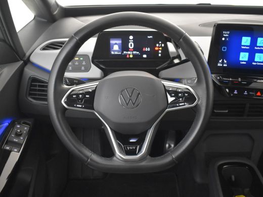 Volkswagen ID.3 First Plus 58 kWh 100% Dealeronderhouden | Afneembare trekhaak | Stoel- en stuurverwarming | Matr... ActivLease financial lease