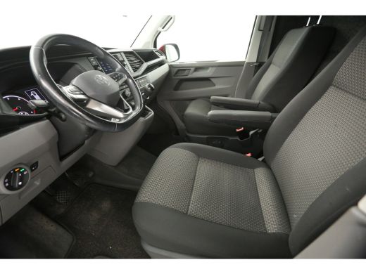 Volkswagen Transporter 2.0 TDI L1H1 | 150PK | Airco | Cruise | Carplay | Trekh. | 2xSchuifdeur | Parkeersens. ActivLease financial lease