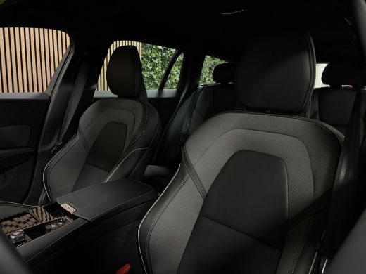 Volvo  V60 T6 AWD Recharge Plus Dark | 245km! | Trekhaak | 360° Camera | Harman Kardon | Adaptieve Cruise Co... ActivLease financial lease
