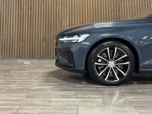 Volvo  V60 T6 AWD Recharge Plus Dark | 245km! | Trekhaak | 360° Camera | Harman Kardon | Adaptieve Cruise Co... ActivLease financial lease