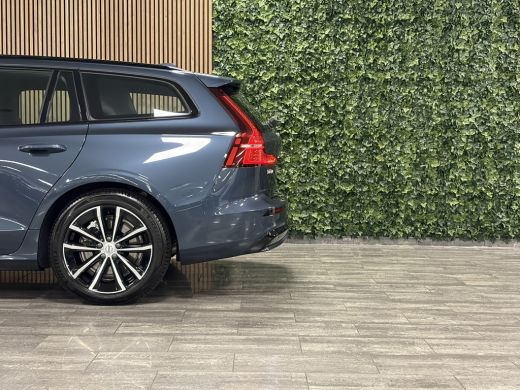 Volvo  V60 T6 AWD Recharge Plus Dark | 245km! | Trekhaak | 360° Camera | Harman Kardon | Adaptieve Cruise Co... ActivLease financial lease