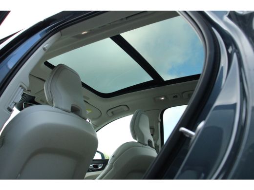 Volvo  XC60 T8 AWD Plus Bright | Long Range | GOOGLE | 455pk | Stoelventilatie | Harman Kardon | 360° Camera ... ActivLease financial lease