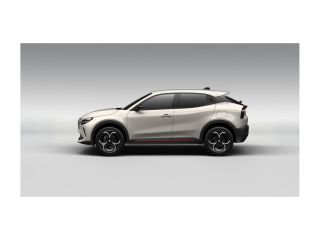 Alfa Romeo Junior Ibrida Speciale Automaat