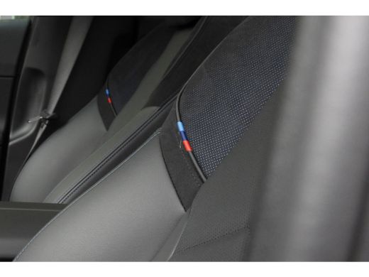 BMW 5 Serie Touring 530e M Sport Automaat / Panoramadak / Trekhaak / Achteruitrijcamera / Adaptieve LED / Har... ActivLease financial lease