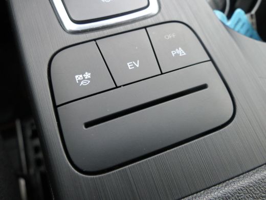 Ford Kuga 2.5 PHEV ST-Line | Trekhaak | Winterpack | Camera | Privacy Glass | Navigatie | Cruise Control | ... ActivLease financial lease