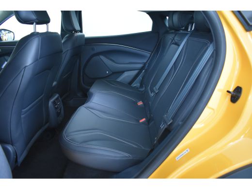Ford Mustang Mach-E Mach-E RWD 75 kWh | Dealer Onderhouden! | LED | Leder | B&O | Cruise Adaptive | Panorama Dak | St... ActivLease financial lease