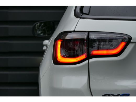 Jeep Compass 4XE 240 PLUG-IN HYBRID ELECTRIC S AUTOMAAT / NAVI / LEDER / PDC / CLIMA / 19"LMV / CAMERA / KEYLE... ActivLease financial lease