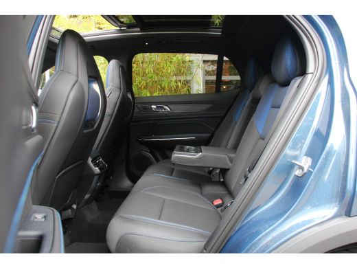 Lynk & Co 01 1.5 | 360 Camera | Panoramadak | Adaptive Cruise | Infinity audio ActivLease financial lease