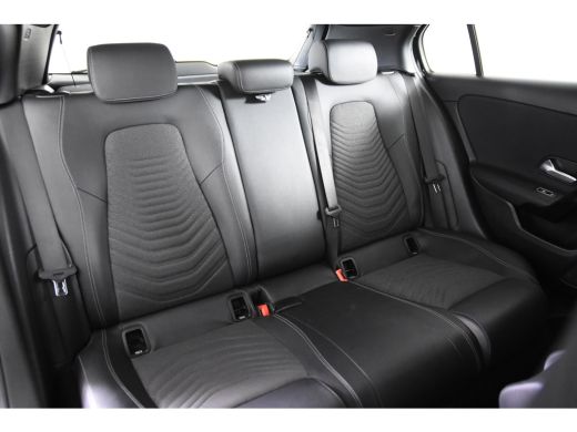 Mercedes-Benz A-Klasse 180 *1ste Eigenaar*Leer*Stoelverwarming*DAB* ActivLease financial lease