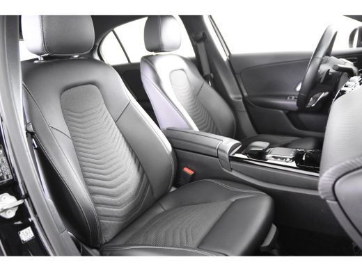 Mercedes-Benz A-Klasse 180 *1ste Eigenaar*Leer*Stoelverwarming*DAB* ActivLease financial lease