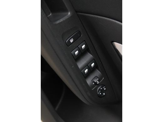 Opel Corsa 1.2 Elegance Cruise Control | Keyless Entry + Start | Matrix Led ActivLease financial lease