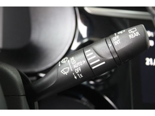 Opel Corsa 1.2 Elegance Cruise Control | Keyless Entry + Start | Matrix Led ActivLease financial lease