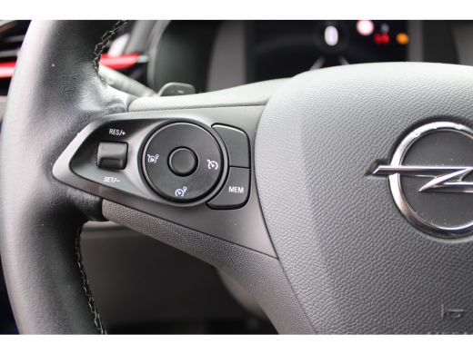 Opel Corsa 1.2 GS Line AUTOMAAT / Camera / Navigatie via Carplay / Parkeersensoren V+A / LED / DAB / 16'' LMV ActivLease financial lease