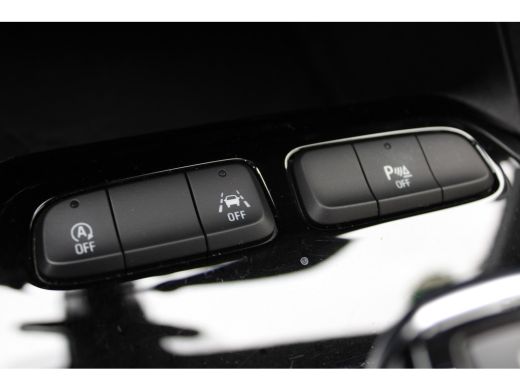 Opel Corsa 1.2 GS Line AUTOMAAT / Camera / Navigatie via Carplay / Parkeersensoren V+A / LED / DAB / 16'' LMV ActivLease financial lease