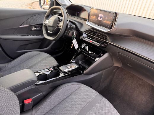 Peugeot 208 1.2 Hybrid 110 e-DCS6 Allure Automaat | Voorraadvoordeel! | Camera Voor + Achter | Navigatie | Ad... ActivLease financial lease