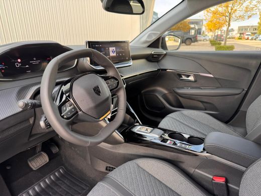 Peugeot 208 1.2 Hybrid 110 e-DCS6 Allure Automaat | Voorraadvoordeel! | Camera Voor + Achter | Navigatie | Ad... ActivLease financial lease