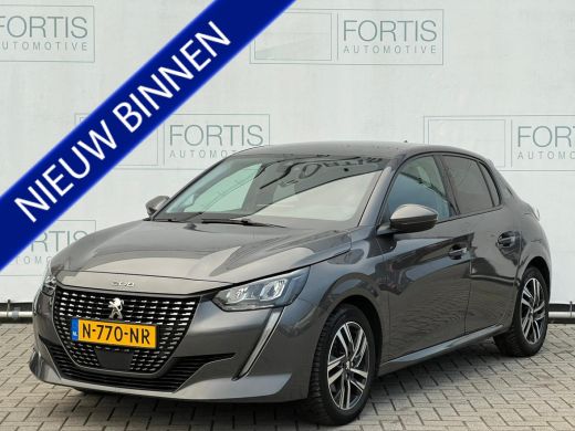 Peugeot 208 1.2 PureTech Blue Lease Allure NL-AUTO | RIEM V.V. | KEYLESS BSC Peugeot 208 1.2 PureTech Blue Lease Allure NL-AUTO | RIEM V.V. | KEYLESS BSC