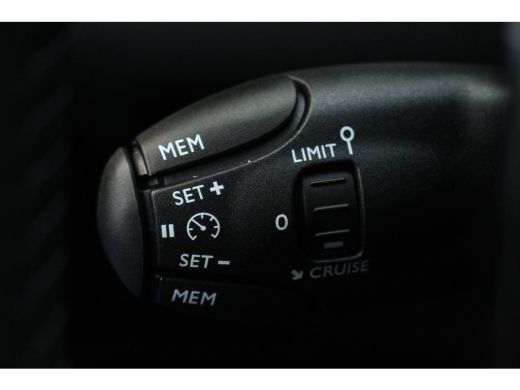 Peugeot 208 1.2 75 Style | Cruise | Airco | PDC | DAB | Carplay | Cruise | Airco | PDC | DAB | Carplay | ActivLease financial lease