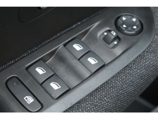 Peugeot 208 1.2 75 Style | Cruise | Airco | PDC | DAB | Carplay | Cruise | Airco | PDC | DAB | Carplay | ActivLease financial lease