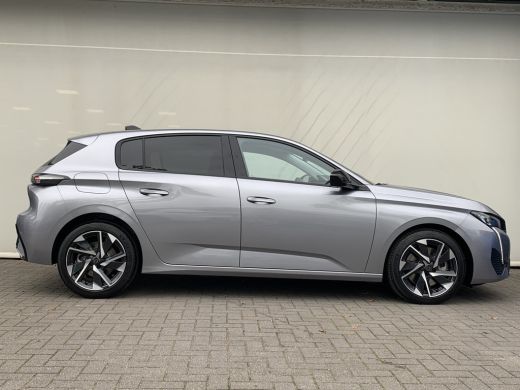 Peugeot 308 Allure | 17" lichtmetalen velgen 'HALONG' | Achteruitrijcamera 180° (Visiopark 1) | Autonomous Em... ActivLease financial lease