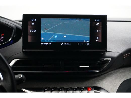 Peugeot 5008 1.2 Hybrid 136 GT Elek. Achterklep | Adaptieve Cruise | Stoeverwarming | Carplay | Digitaal Dashb... ActivLease financial lease