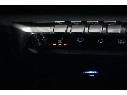 Peugeot 5008 1.2 Hybrid 136 GT Elek. Achterklep | Adaptieve Cruise | Stoeverwarming | Carplay | Digitaal Dashb... ActivLease financial lease