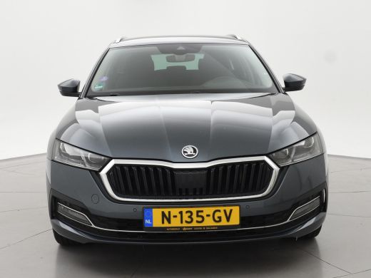 Skoda Octavia Combi 1.5 e-TSI AUT. + 18 INCH | ADAPTIVE CRUISE | LED | VIRTUAL COCKPIT | SFEERVERLICHTING | CAM... ActivLease financial lease