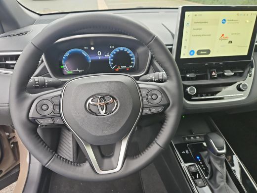 Toyota Corolla Cross Hybrid 140 Dynamic ActivLease financial lease