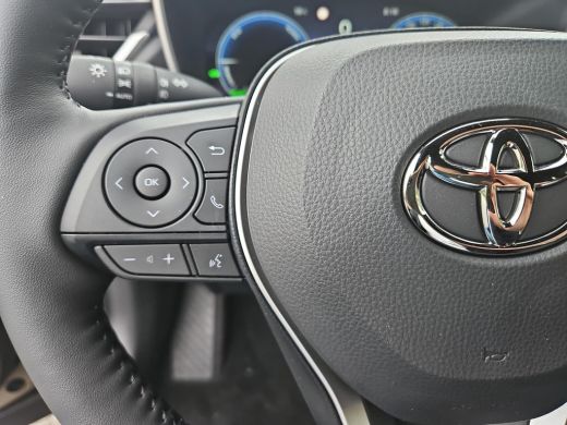 Toyota Corolla Cross Hybrid 140 Dynamic ActivLease financial lease