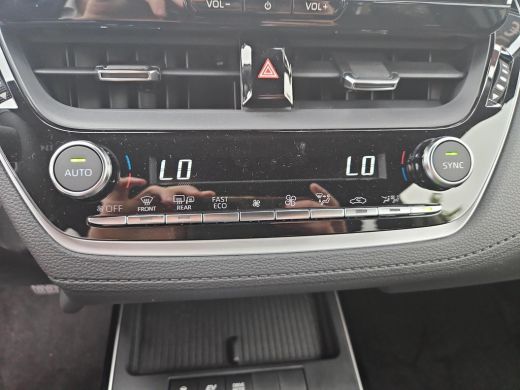 Toyota Corolla Cross Hybrid 140 Dynamic ActivLease financial lease