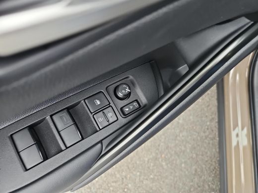 Toyota Corolla Cross Hybrid 140 Dynamic ActivLease financial lease