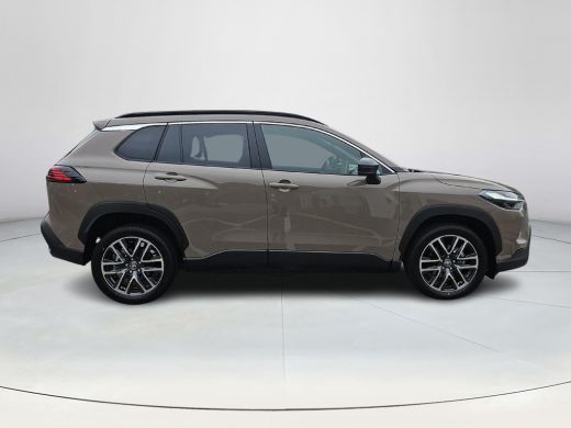 Toyota Corolla Cross Hybrid 140 Dynamic ActivLease financial lease