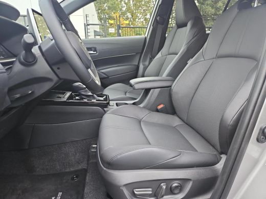 Toyota Corolla Cross Hybrid 180 Executive ActivLease financial lease