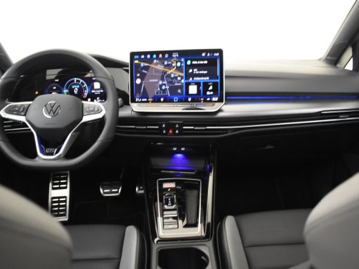 Volkswagen Golf 1.5 eHybrid GTE l Vienna Leder int. incl Climate stoelen l Panoramadak l Adaptief onderstel l Hea... ActivLease financial lease