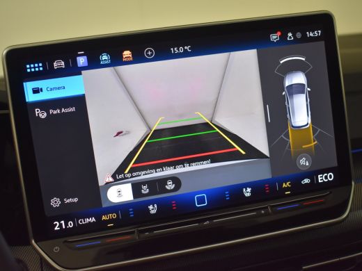 Volkswagen Golf 1.5 eHybrid GTE l Vienna Leder int. incl Climate stoelen l Panoramadak l Adaptief onderstel l Hea... ActivLease financial lease