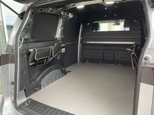 Volkswagen ID. Buzz Cargo Cargo Demo edition 286PK RWD | Trekhaak | 2 zits | LED MATRIX | ActivLease financial lease