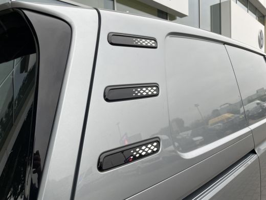 Volkswagen ID. Buzz Cargo Cargo Demo edition 286PK RWD | Trekhaak | 2 zits | LED MATRIX | ActivLease financial lease