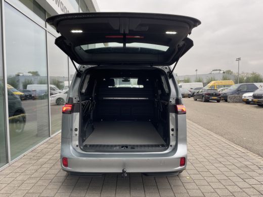 Volkswagen ID. Buzz Cargo Cargo Demo edition 286PK RWD | Trekhaak | 2 zits | LED MATRIX | ActivLease financial lease