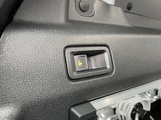 Volkswagen ID. Buzz Cargo Cargo Demo edition 286PK RWD | Trekhaak | 2 zits | LED MATRIX | ActivLease financial lease