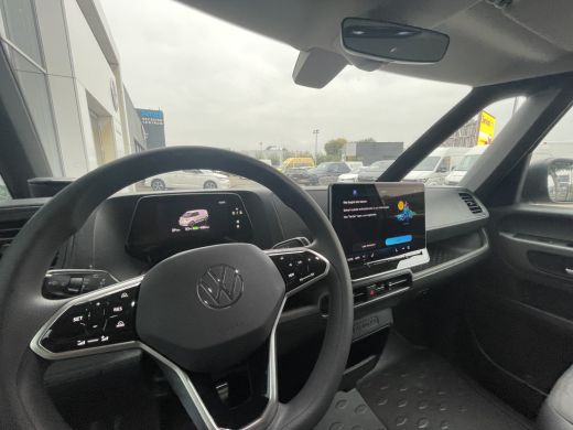 Volkswagen ID. Buzz Cargo Cargo Demo edition 286PK RWD | Trekhaak | 2 zits | LED MATRIX | ActivLease financial lease