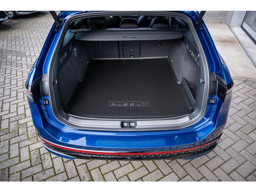 Volkswagen Passat Variant R-Line Edition - eHybrid Inclusief €2000,- inruilvoordeel | 'App-Connect' draadloze smart... ActivLease financial lease