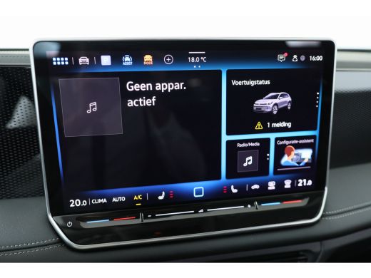 Volkswagen Tiguan 1.5 eTSI Life Edition | 1e Eigenaar! | Trekhaak | Adaptive Cruise | Navi By App | LED | Stoel-/st... ActivLease financial lease