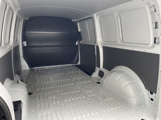 Volkswagen Transporter 2.0 TDI L2H1 28 150 Pk Hand | PDC | App Connect ActivLease financial lease