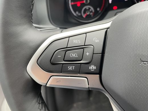 Volkswagen Transporter 2.0 TDI L2H1 28 150 Pk Hand | PDC | App Connect ActivLease financial lease