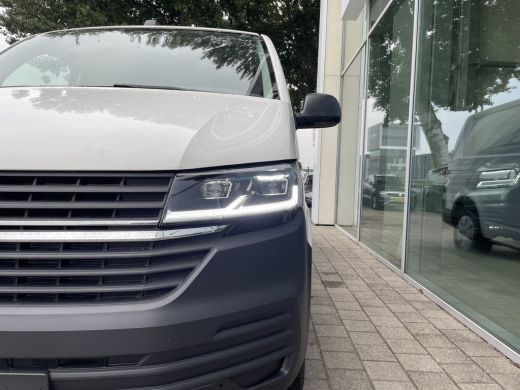 Volkswagen Transporter 2.0 TDI L2H1 28 150 Pk Hand | PDC | App Connect ActivLease financial lease