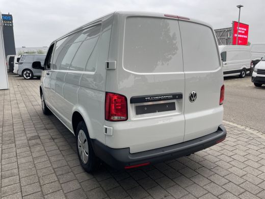 Volkswagen Transporter 2.0 TDI L2H1 28 150 Pk Hand | PDC | App Connect ActivLease financial lease