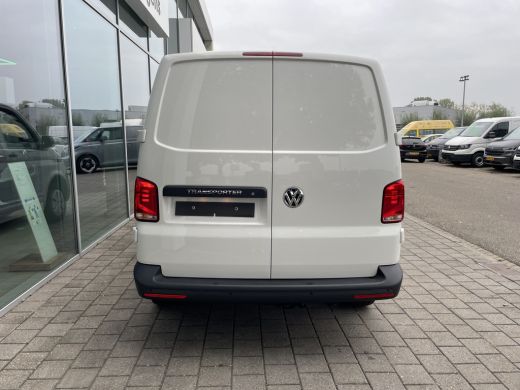 Volkswagen Transporter 2.0 TDI L2H1 28 150 Pk Hand | PDC | App Connect ActivLease financial lease