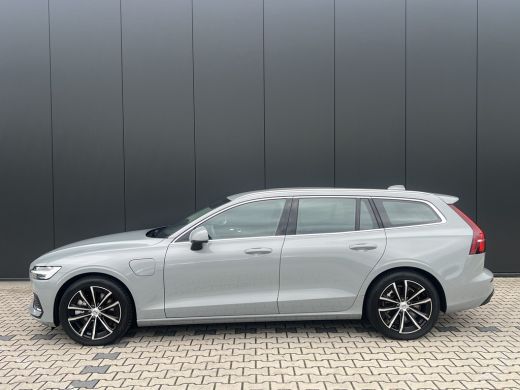 Volvo  V60 T6 Plug-in hybrid AWD Bright | Leder | Trekhaak | Camera | Adaptive Cruise | Stoelverwarming ActivLease financial lease